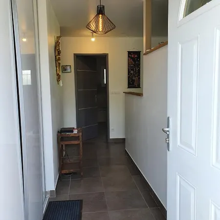 Holiday home Du Pic 105m2 , 4 De Plain-pied Avec Piscine A Montfaucon